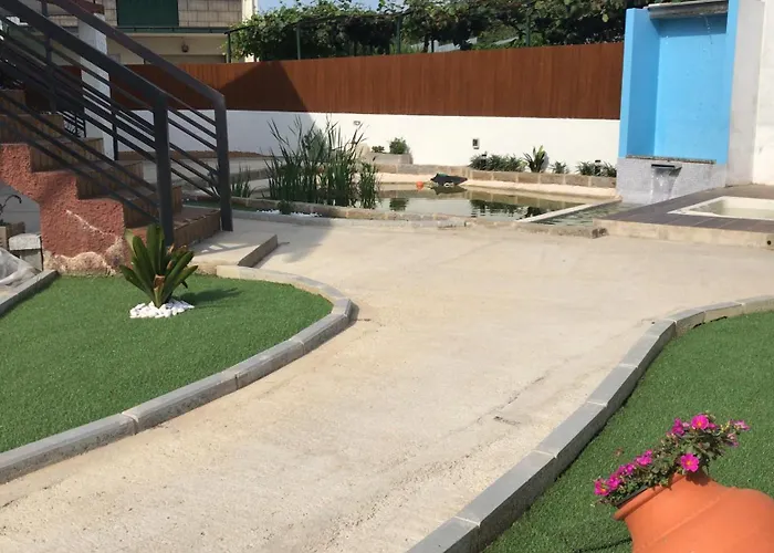 Feriehus Al - Bino - *